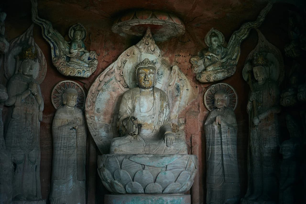 Dazu Rock Carvings · 大足石刻