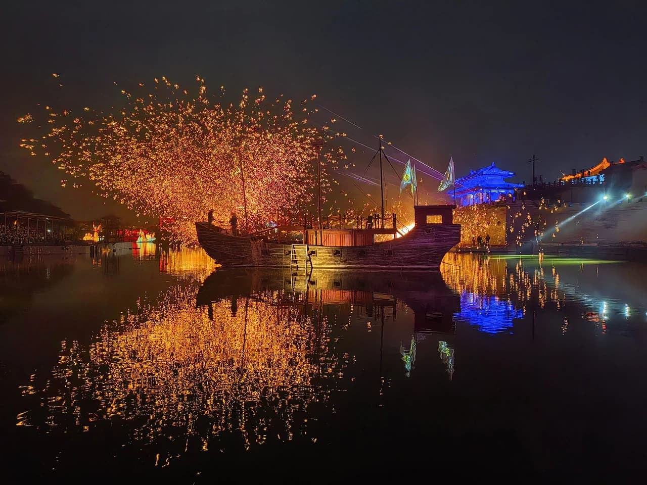 Millennium City Park · 清明上河园