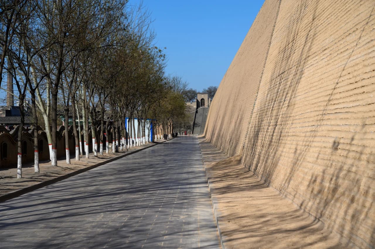 City Wall · 平遥城墙