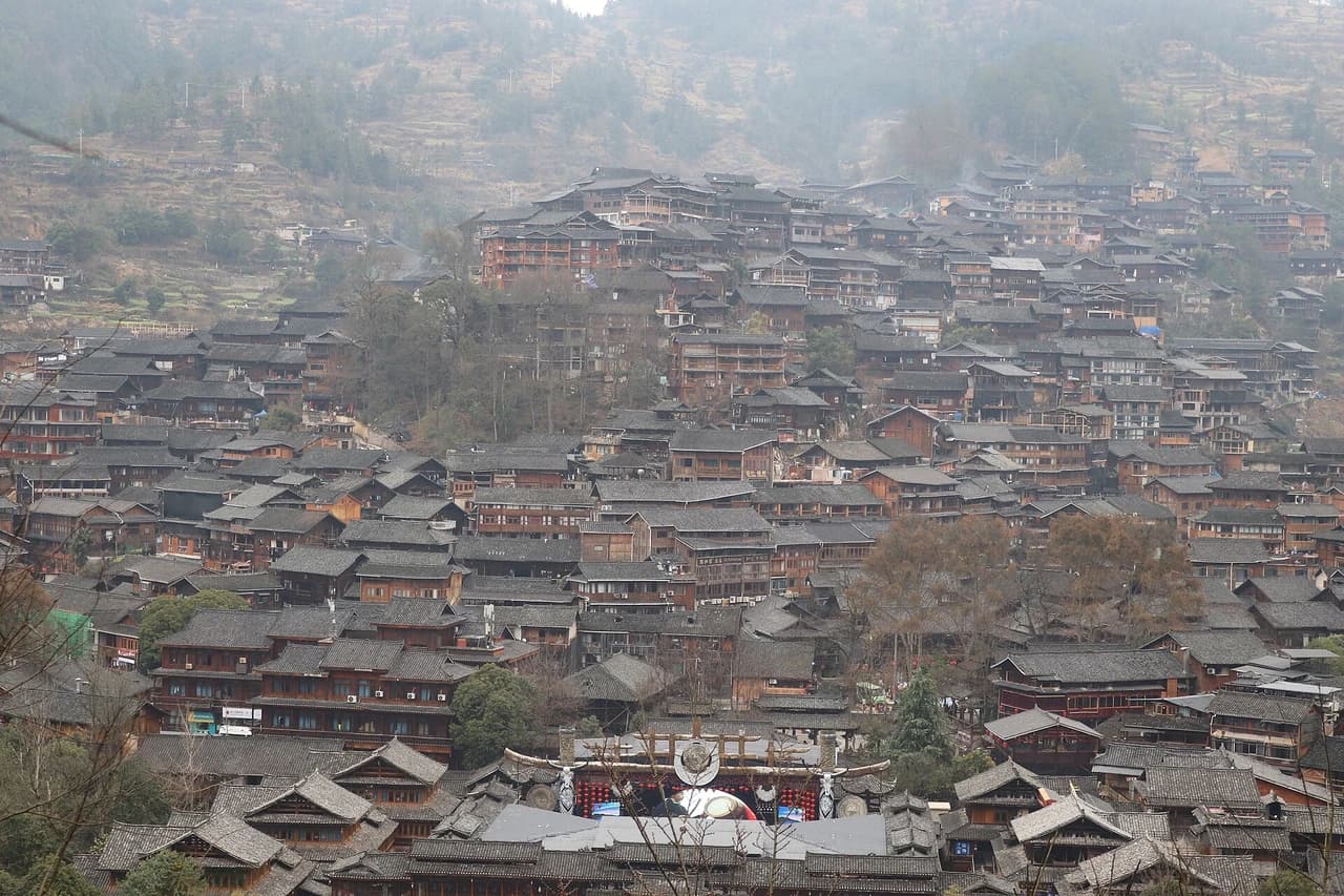 Xijiang Miao Village · 西江千户苗寨