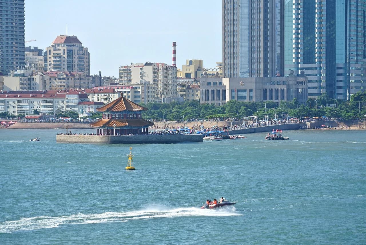 Zhanqiao Pier · 栈桥
