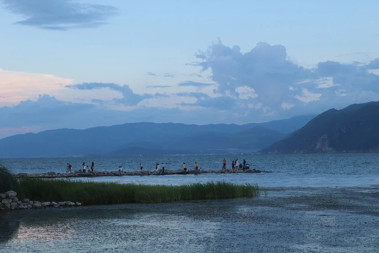 Erhai Lake loop · 洱海