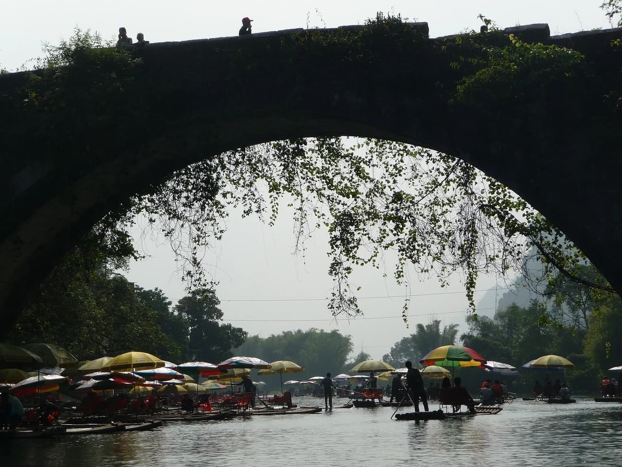 Yulong River rafting · 遇龙河漂流