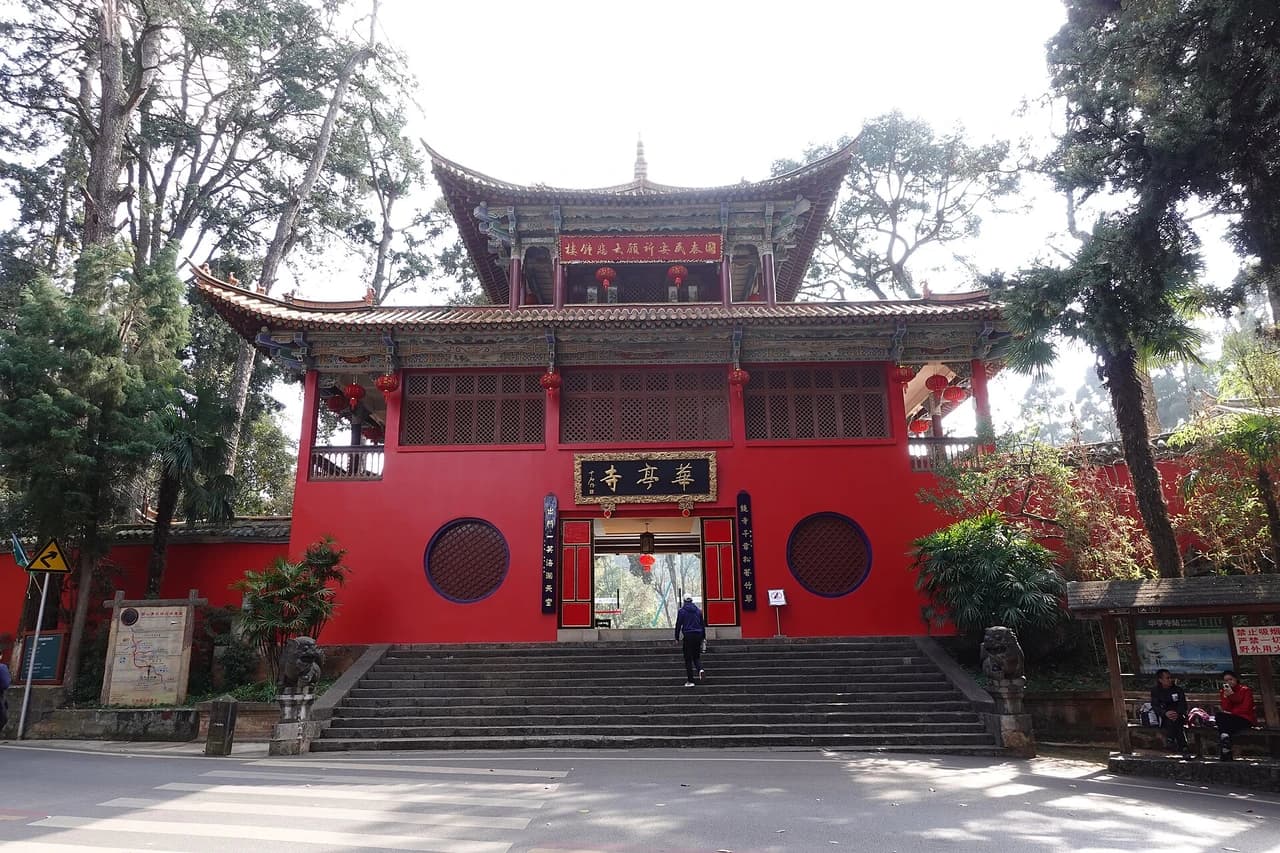 Western Hills and the Dragon Gate · 西山龙门